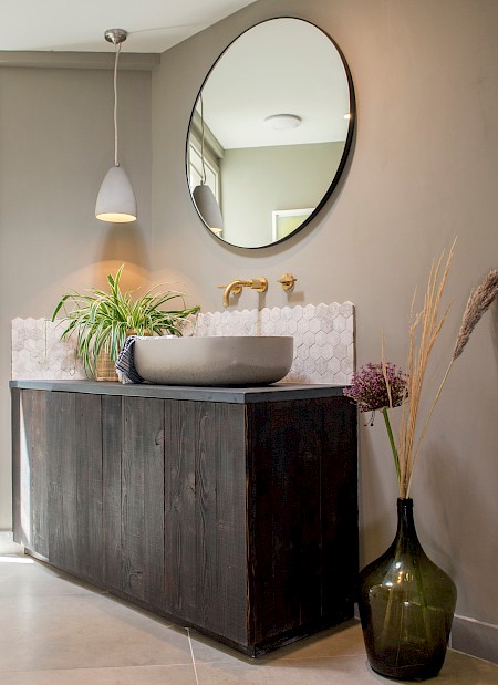 Contemporary En-suite