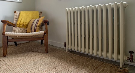 Cast iron radiator